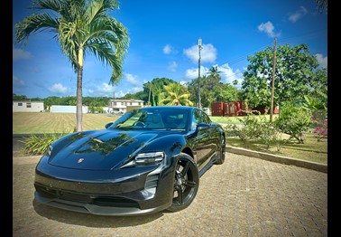 0498 Porsche Taycan 4S Exterior100